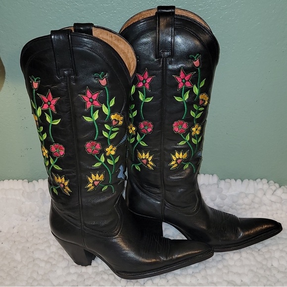 Black Floral w/stacked heel, Lane Fine Boots - Picture 12 of 15